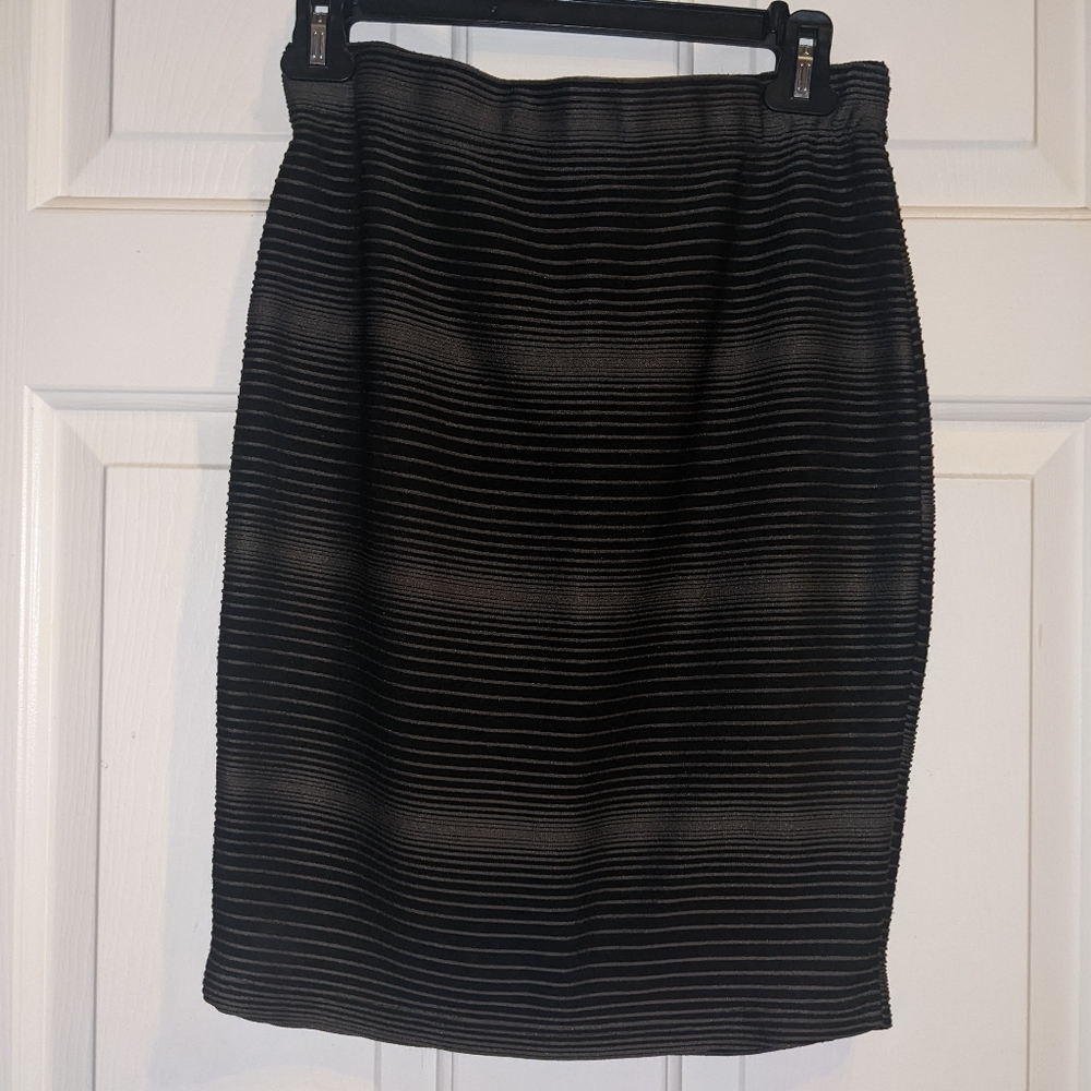 Noir black stretchy skirt